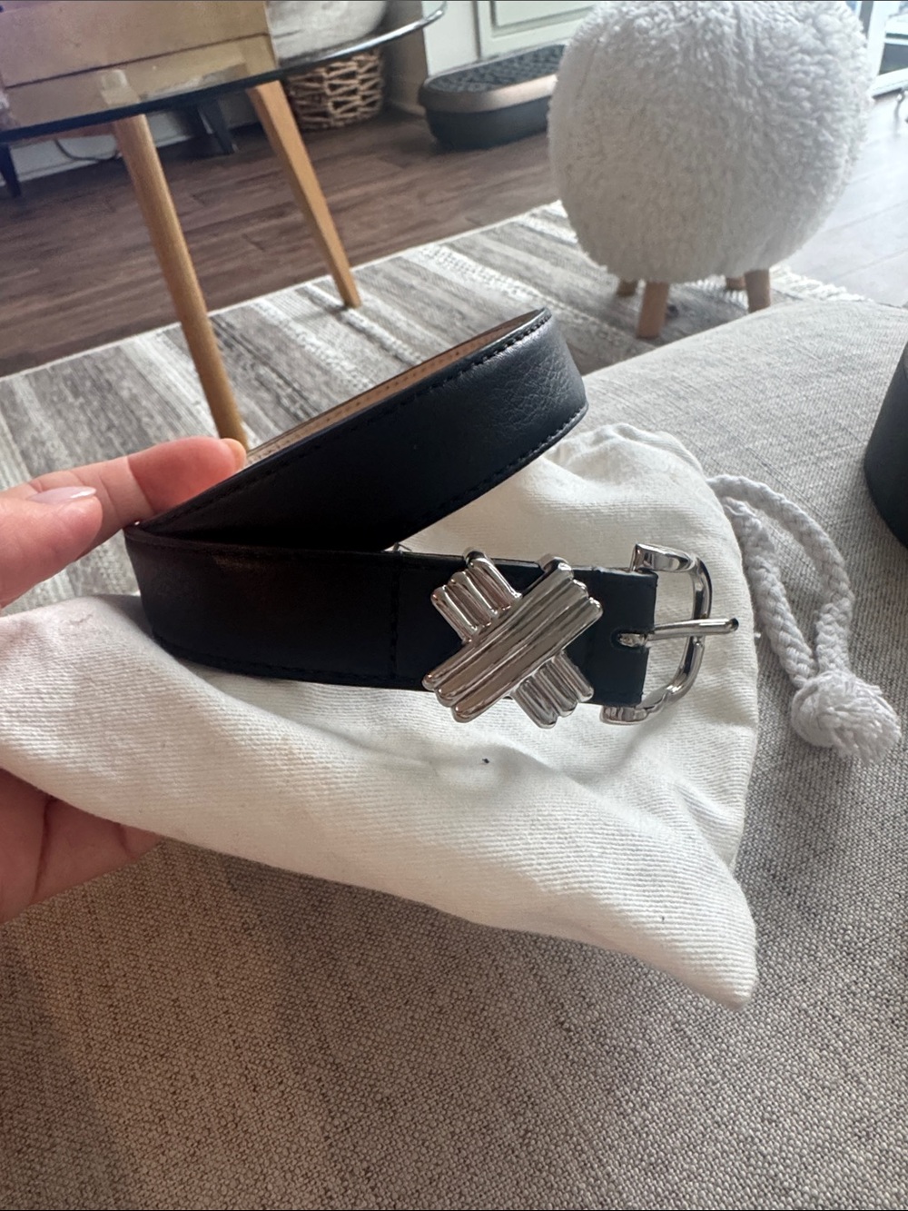 AUREUM Black Leather Belt with Silver Buckle - Picture 2 of 3